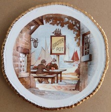 Lobster Pot Pub Scene. 6" Decorative Plate. Woods Ivory Ware. Mid Century. VG.