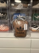 Adidas Large Vintage bowling