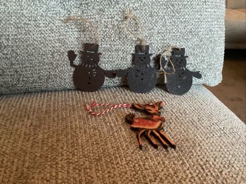 Metal snowman one wooden - 3,