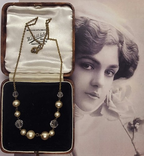Vintage necklace art - art, deco
