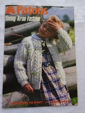 CHILDRENS ARAN  KNITTING   PATTERN BOOK  14 DESIGNS  22 " TO 30 "    ARAN