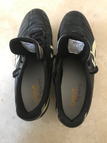 Football boots euro size 5 - boots,