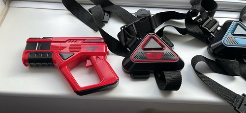 Sharper image laser tag game