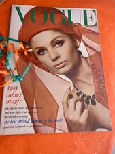 VOGUE Magazine 1965 April -Shrimpton -Next Day del UK-  FREE  GIFT WRAP
