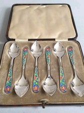 B. INSTONE .GOOD CASED SET 6