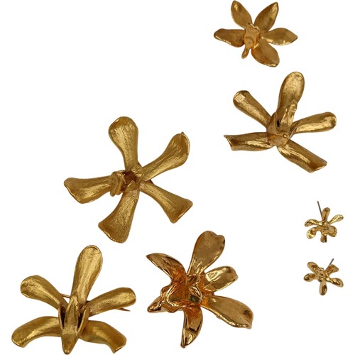 Gold flower brooch - flower,