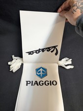 Vespa & Piaggio Bunting