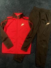 boys nike tracksuit medium-