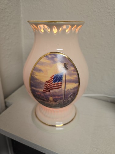 2005 thomas kinkade avon - thomas,