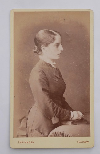 Cdv young victorian lady - cdv,