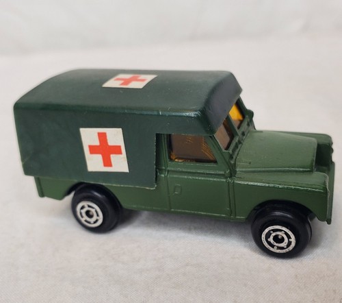 Vintage land rover military - land,