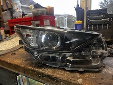 Headlight Fits Toyota Auris