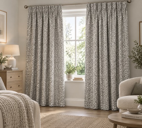 Laura ashley curtains 140 w - curtains,