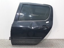 9006G9 REAR LEFT DOOR / NEGRO
