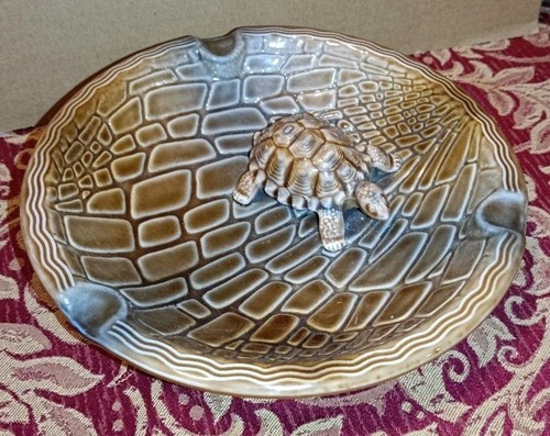 Wade vintage tortoise ashtray - wade,