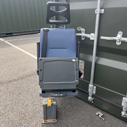 Folding swivel single seat - folding,