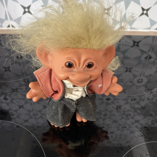 Dam things establishment troll - things,