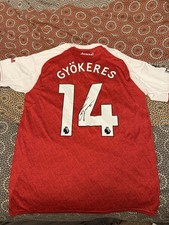 Viktor Gyokeres Signed 25-26