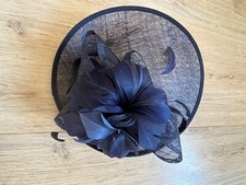 Hat Box Womens Navy Blue Feather Disc Saucer Fascinator Headband Hat 