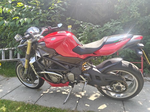 Augusta brutale 750 s - f4,
