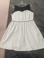ladies kardashian dress size
