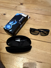 Polaroid 3D sunglasses, fit over style, shiny black