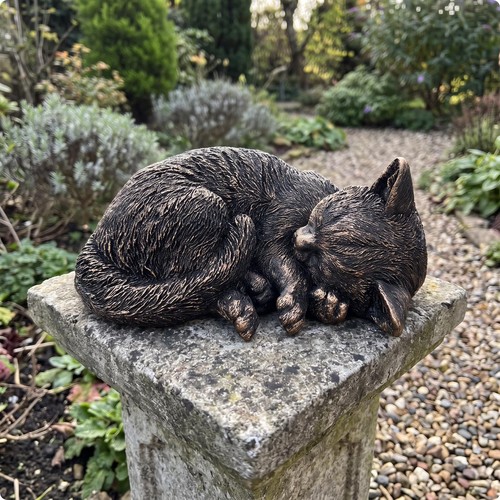 Cat memorial statue stone like - memorial, stone-like