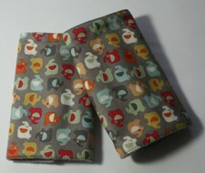 BABY CARRIER DRIBBLE/SUCK