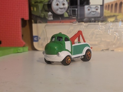Hot wheels super mario - super, yoshi