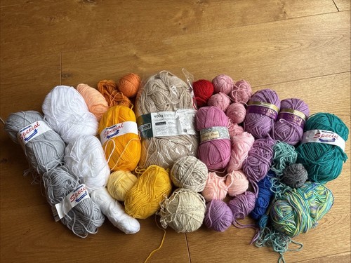 Mixed bag wool - of, yarn