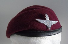 British Army Parachute Regiment Maroon Beret & Cap Badge