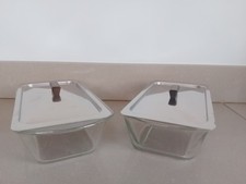TWO VINTAGE GLASBAKE USA MICROWAVE SAFE GLASS SERVING/BAKING DISHES WITH  LIDS