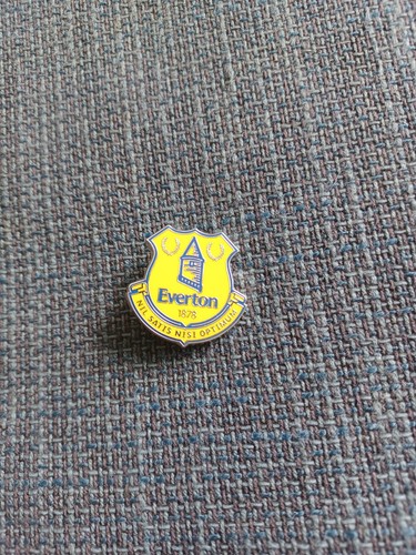 Everton yellow enamel - everton, pin