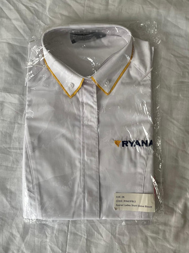 New ryanair ladies cabin crew - new,