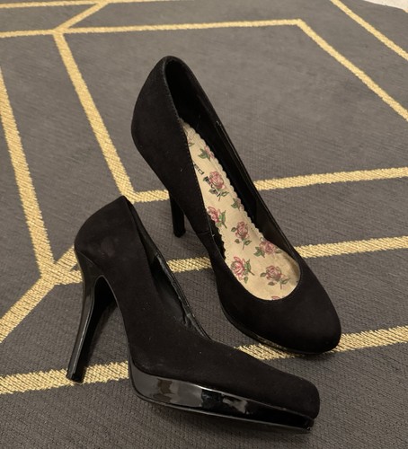 Red level suede black - level,