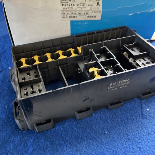 Genuine new ford focus mk1 - focus,