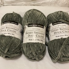 Loops & Threads Sweet Snuggles