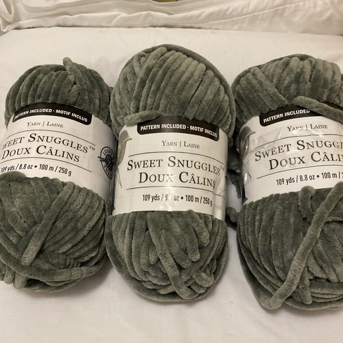 Loops threads sweet snuggles - &,
