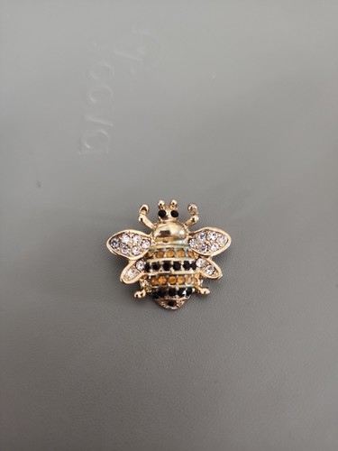 Bumble bee necklace pendant - bumble,