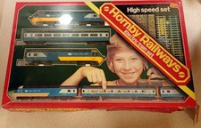 Hornby 00 gauge R685 HST Inter City 125 High Speed Train Set 