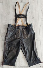 Bavarian lederhosen, Leather