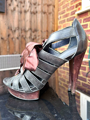 Carvela black leather strappy - black,