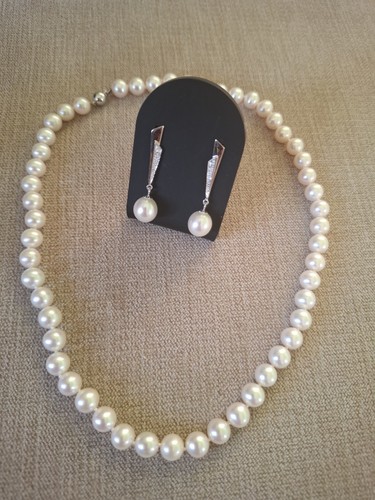 White freshwater pearl - white,