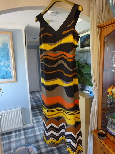 Ladies dress and - top, 12