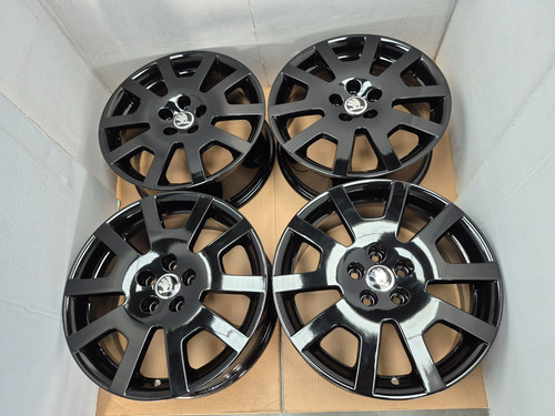 Black genuine vrs polo - vw,