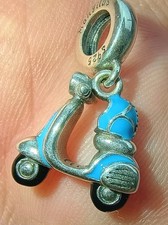 Bracelet Charm Vespa Moped