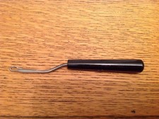 VINTAGE Offset Latch Hook Rugger Rag Rug Tool RO.826497