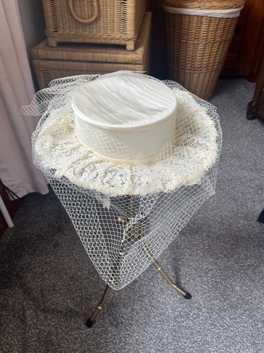 Berkertex cream hat with - cream,
