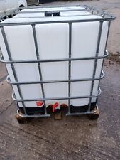 IBC TANK CLEAN FITTED WITH JET WASH ATTACHENT FOR CLEANING CARS