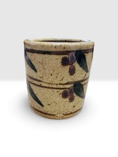 Bernard Leach, Brush holder